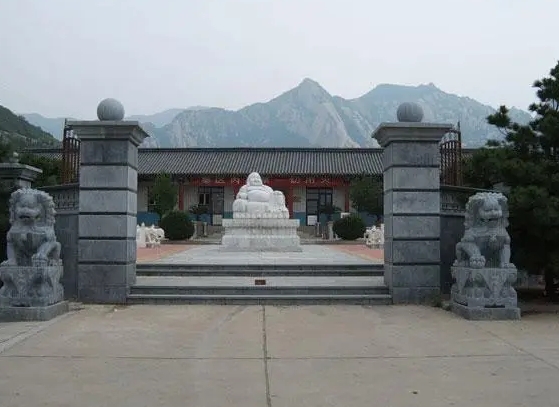 昌平佛山陵园二区客服电话是多少